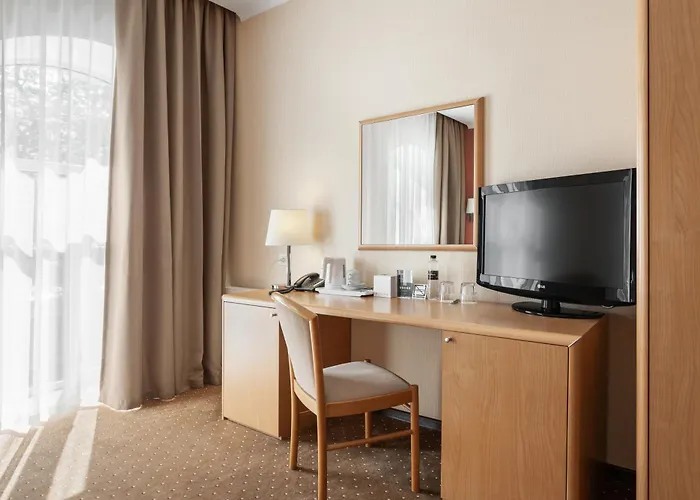 Alexandrovskiy Hotel